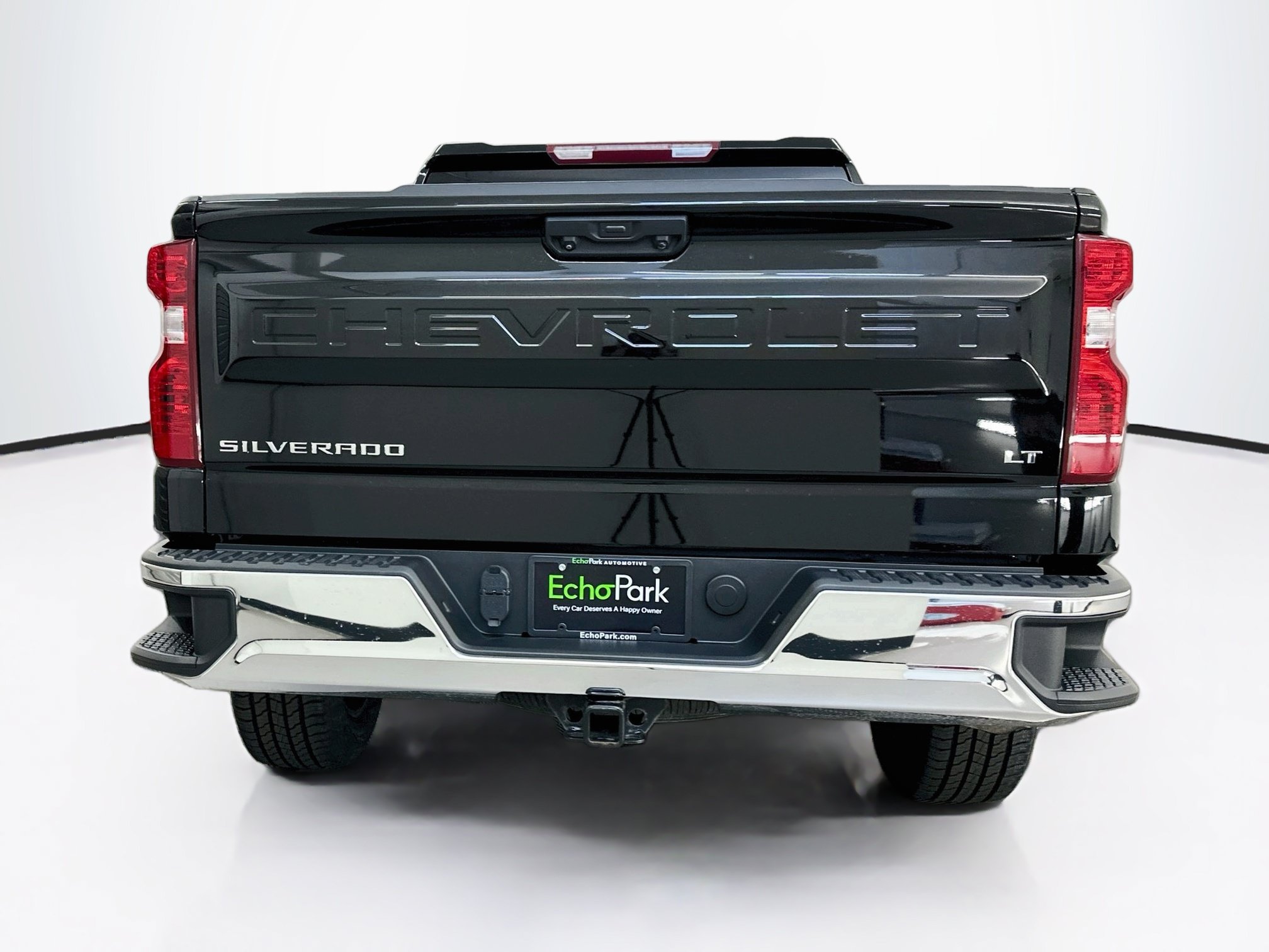 Used 2024 Chevrolet Silverado 1500 LT AWD/4WD image 7