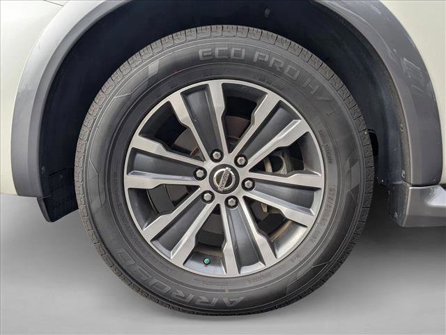 Used 2018 Nissan Armada SL w/ Premium Package image 19