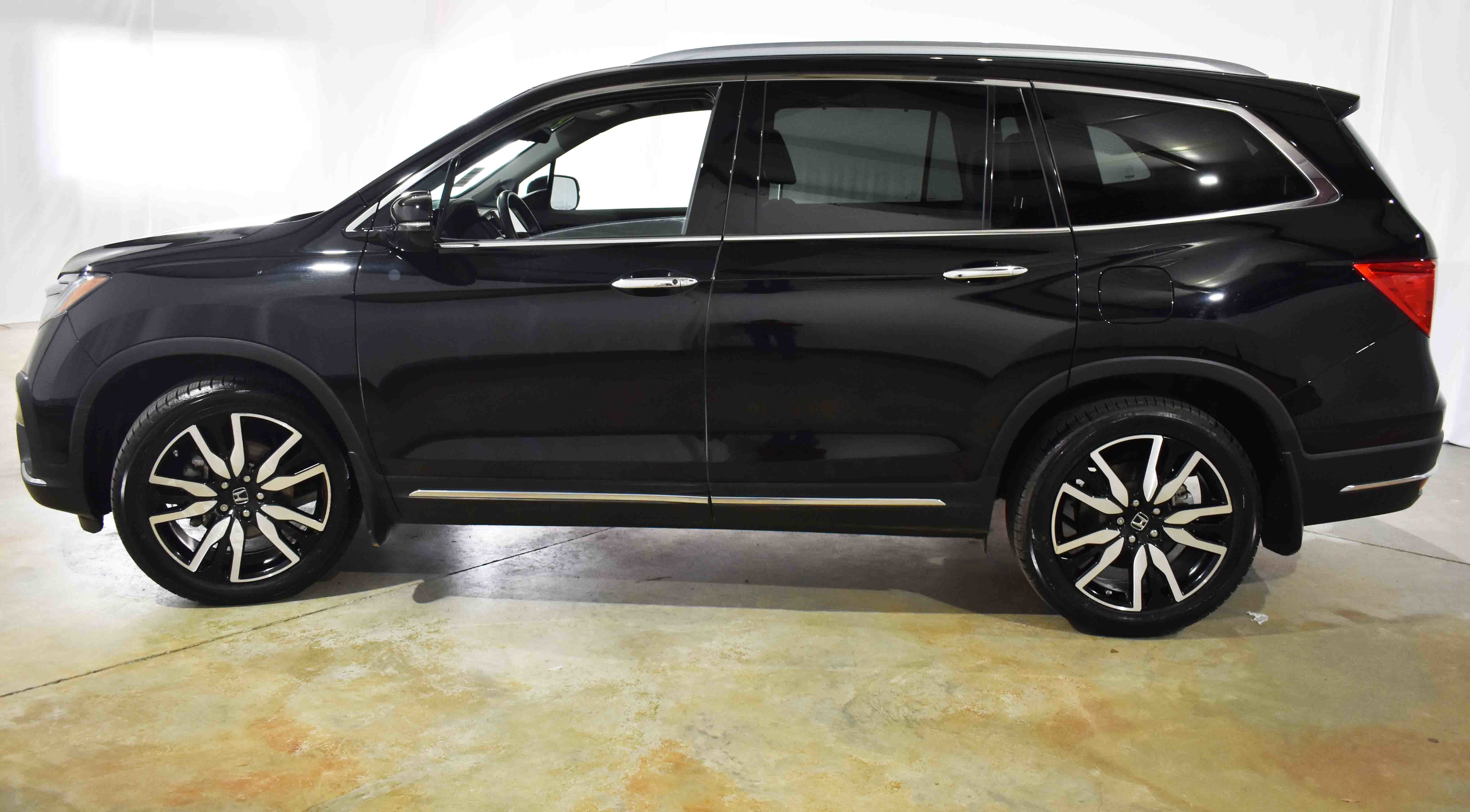 Certified 2021 Honda Pilot Touring image 6