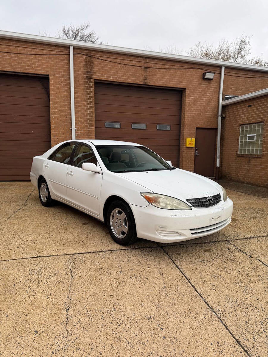 Used 2003 Toyota Camry LE image 3