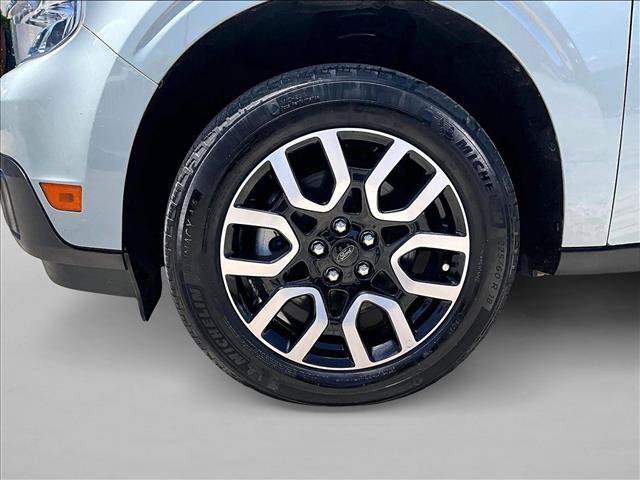 Used 2024 Ford Maverick Lariat FWD image 10