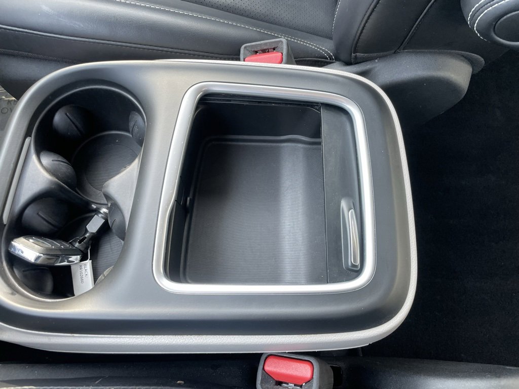 Used 2024 Chrysler Pacifica Select image 51