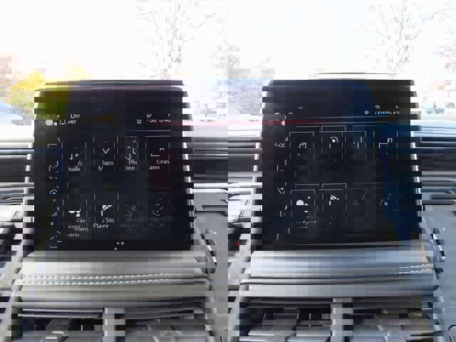 Used 2023 GMC Yukon SLT image 21