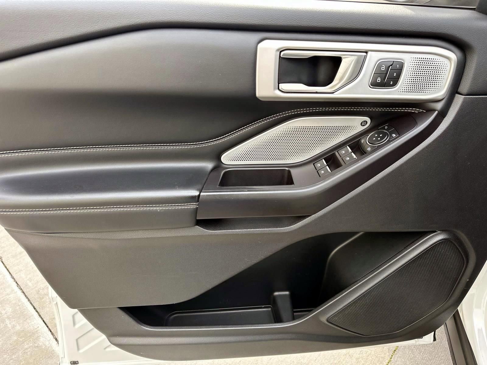 Used 2020 Ford Explorer ST w/ ST High-Performance Pack image 11