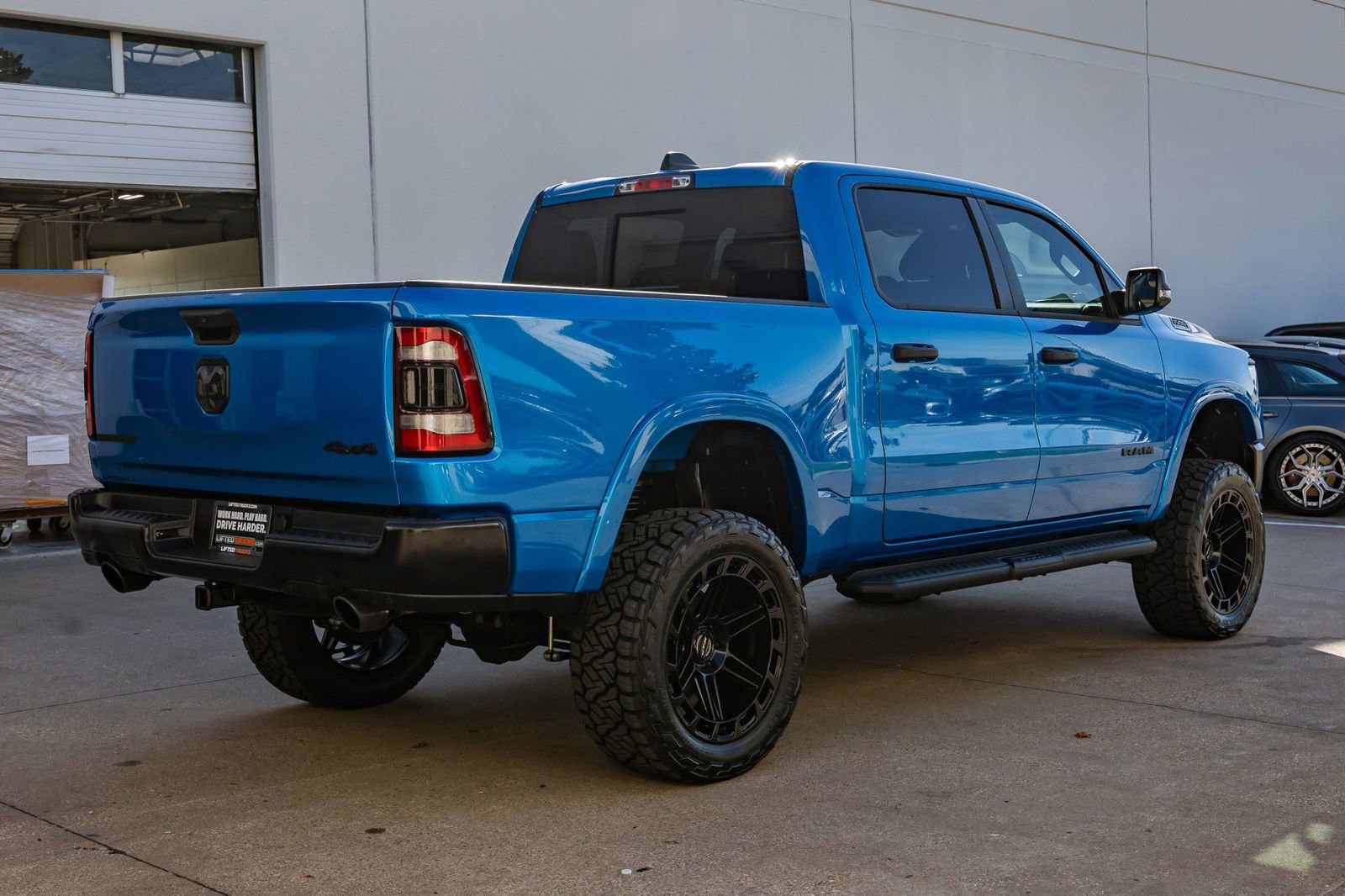 Used 2023 RAM 1500 Big Horn AWD/4WD image 10