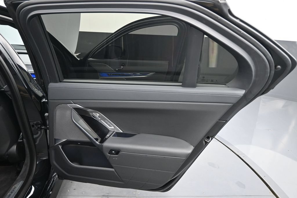 Certified 2023 BMW 740i w/ Parking Assistance Package RWD image 22
