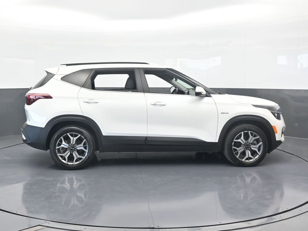 Used 2021 Kia Seltos EX image 7