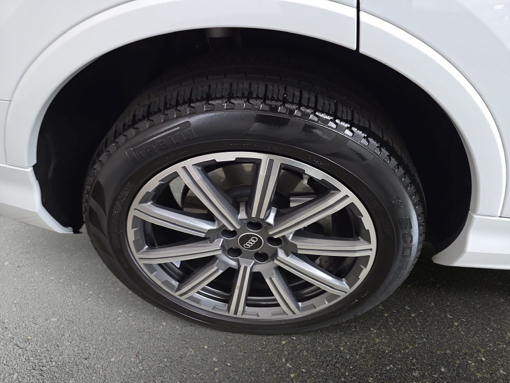 Used 2024 Audi Q7 2.0T Premium Plus AWD/4WD image 32