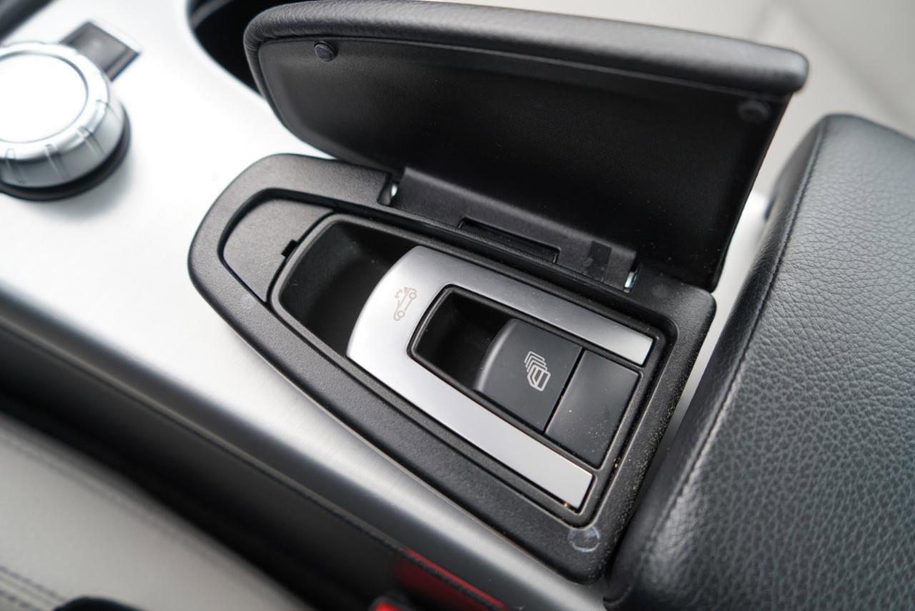 Used 2015 Mercedes-Benz SLK 250 image 62