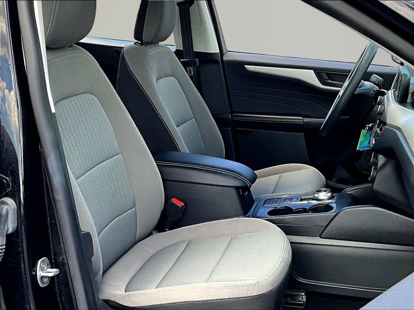 Used 2022 Ford Escape S AWD/4WD image 25