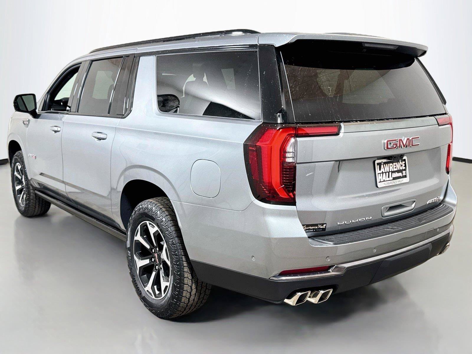 New 2026 GMC Yukon XL AT4 w/ AT4 Premium Package AWD/4WD image 3