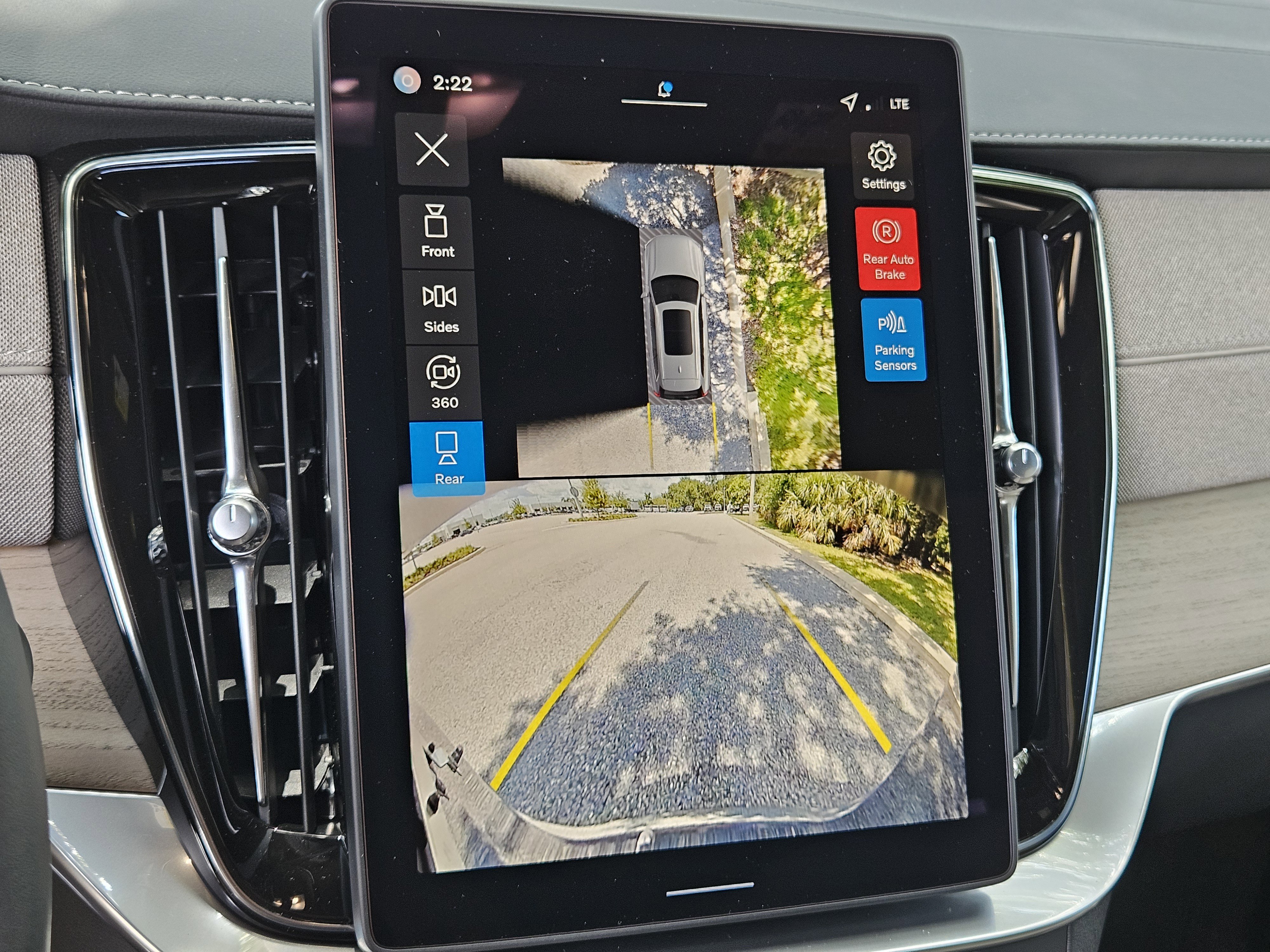 New 2026 Volvo XC90 B5 Plus image 28