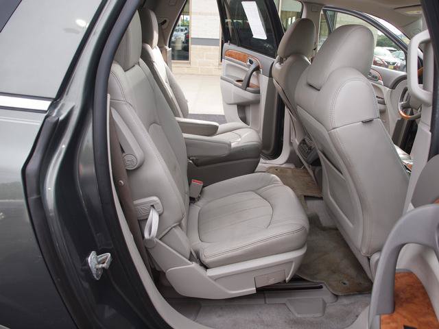 Used 2011 Buick Enclave CXL w/ Trailering Provision Package FWD image 7