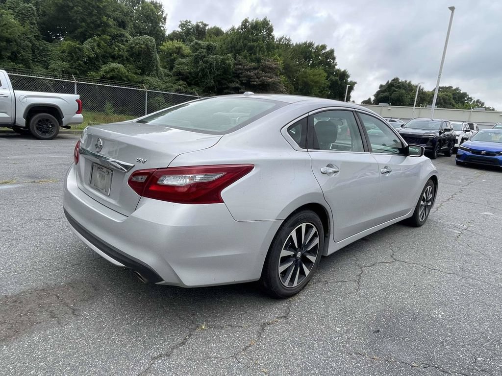 Used 2018 Nissan Altima 2.5 SV FWD image 6