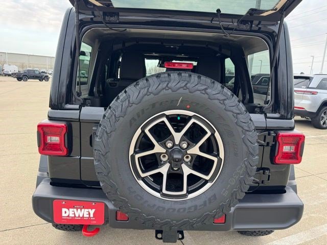 New 2026 Jeep Wrangler Unlimited Rubicon AWD/4WD image 34