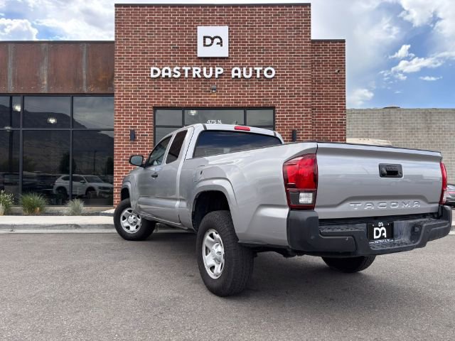 Used 2020 Toyota Tacoma SR image 7