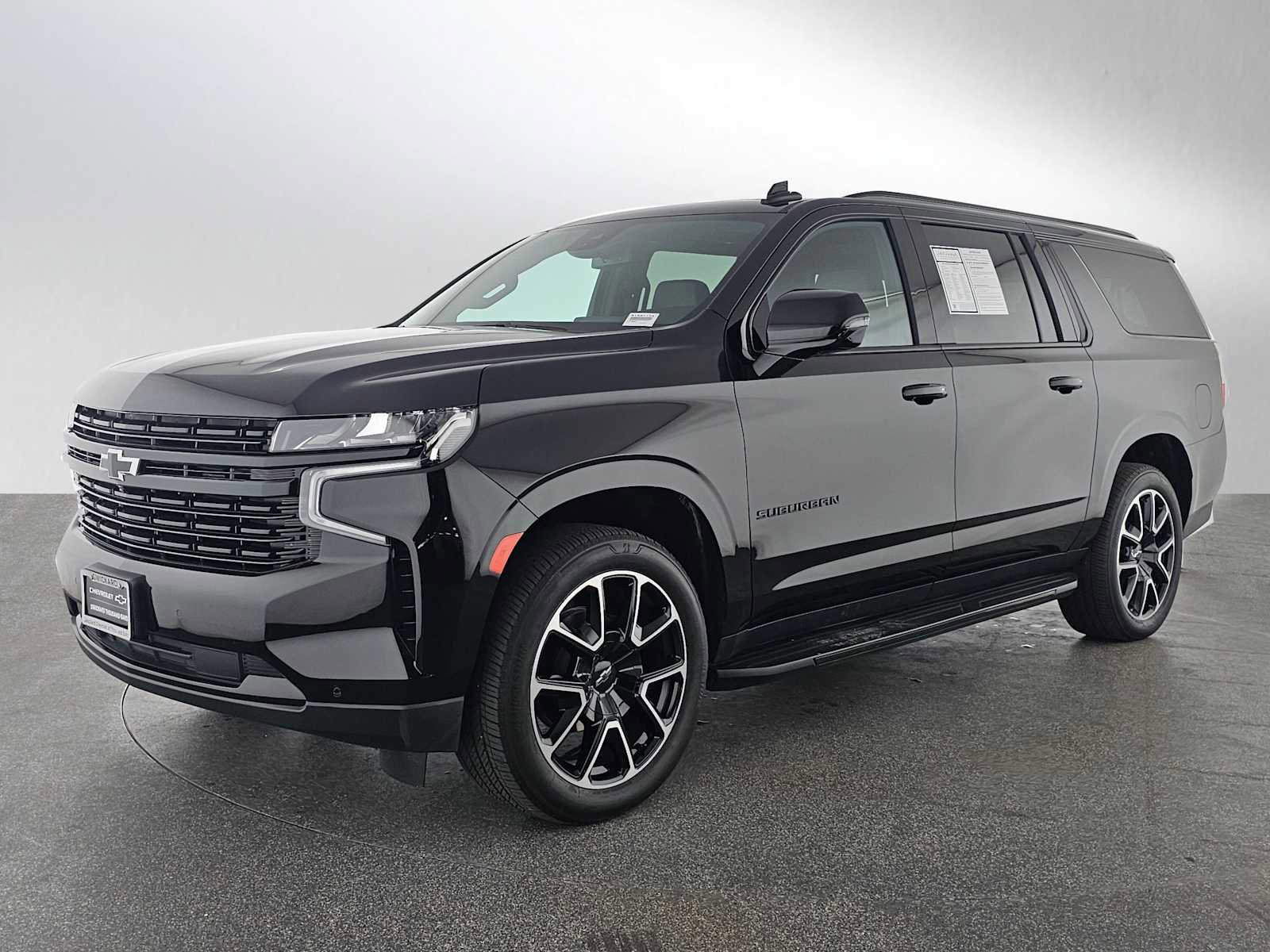 Used 2024 Chevrolet Suburban RST w/ Luxury Package image 7