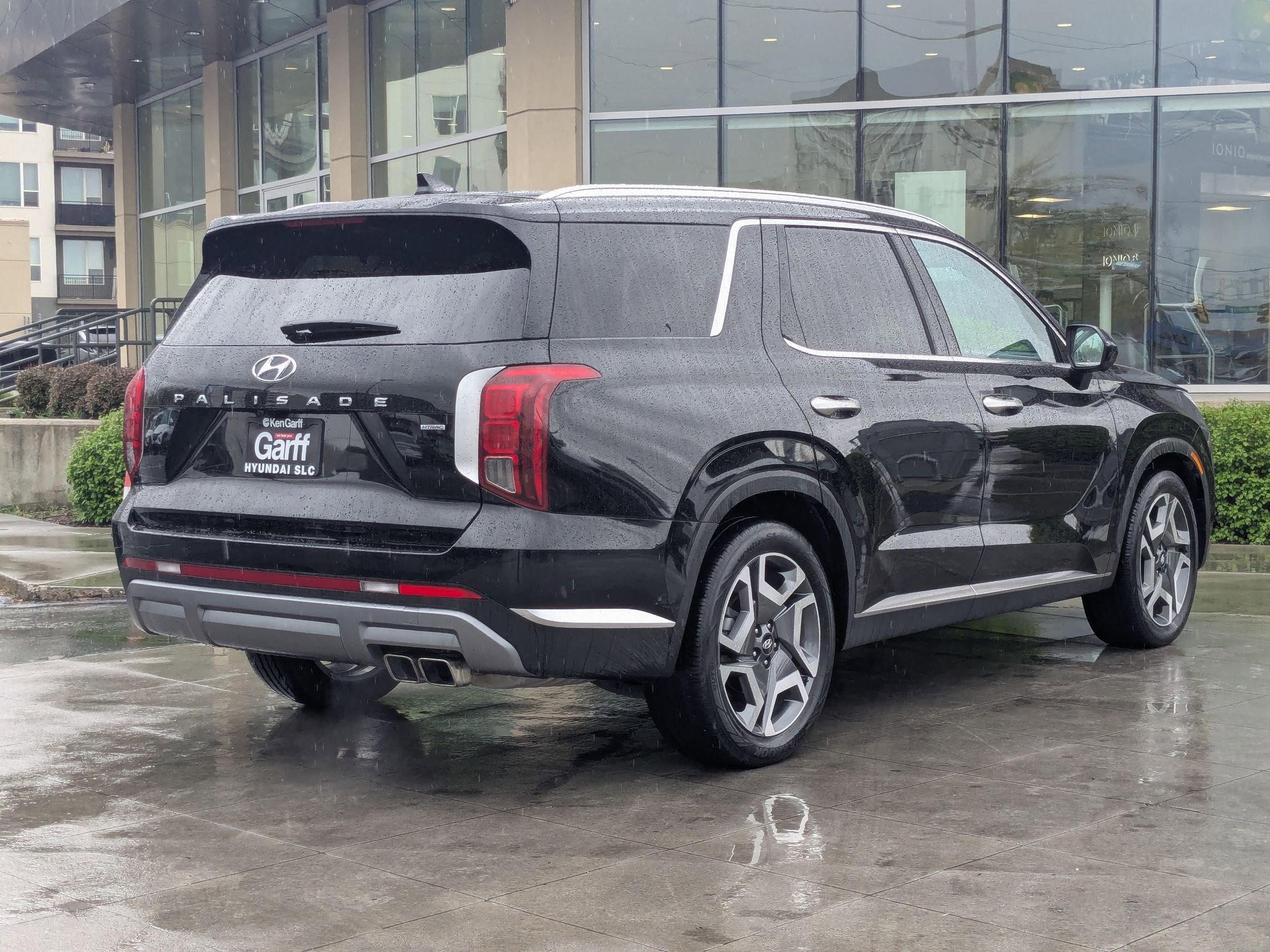 Used 2025 Hyundai Palisade Limited image 4