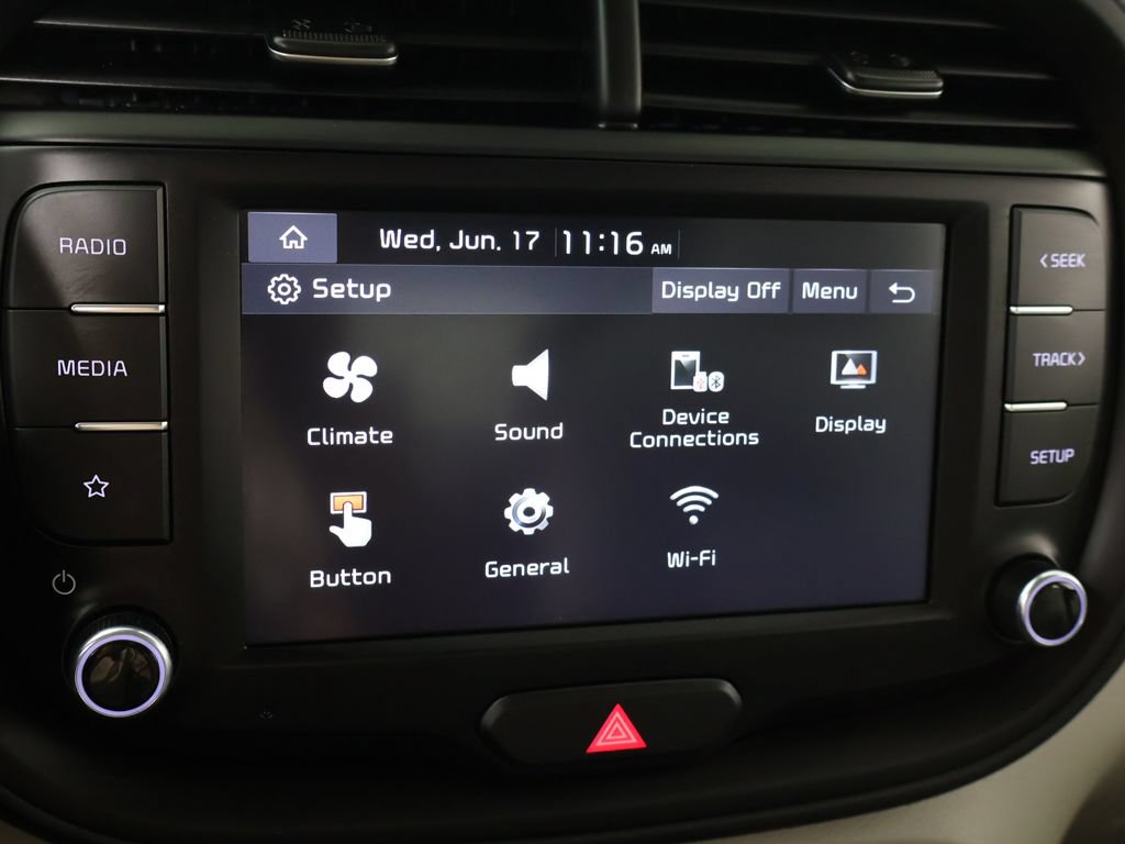 Certified 2023 Kia Soul LX w/ LX Technology Package FWD image 43