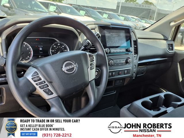 Used 2024 Nissan Titan SV RWD image 4
