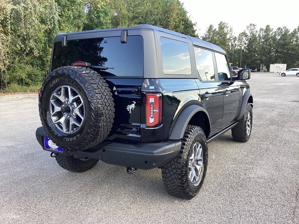 New 2025 Ford Bronco Badlands image 5