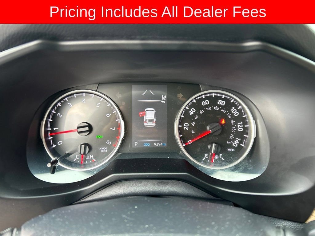 Used 2020 Toyota RAV4 XLE Premium FWD image 10