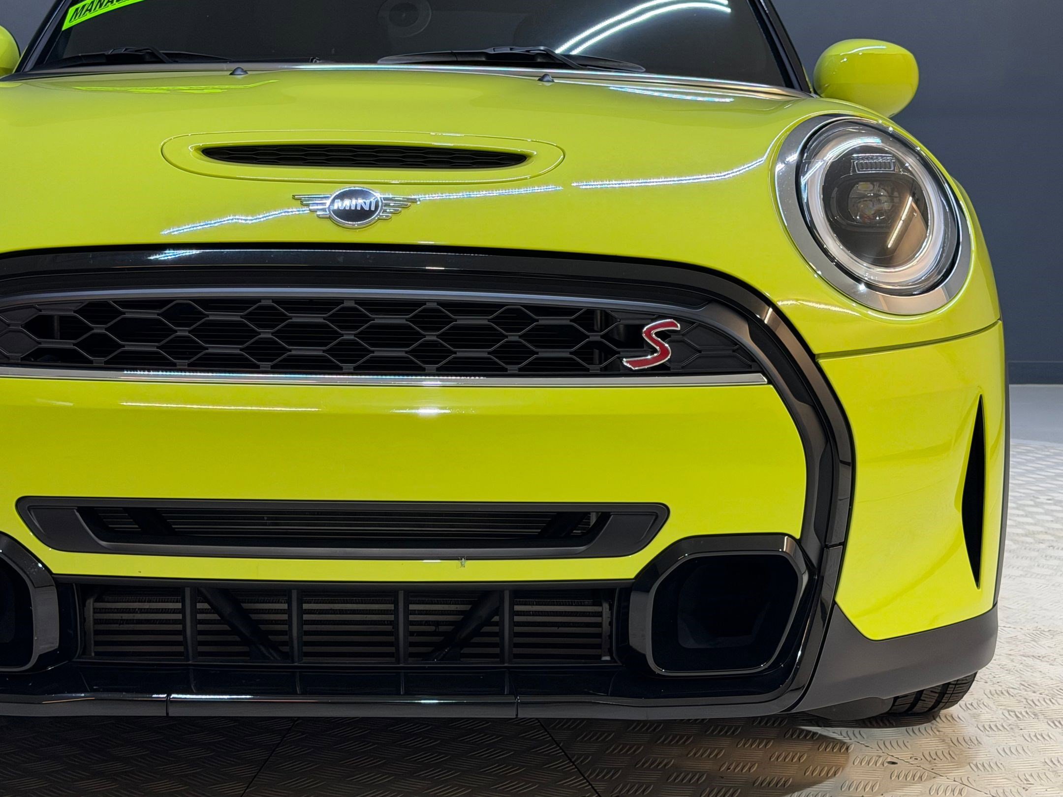 Used 2024 MINI Cooper S w/ Signature Upholstery Package image 11