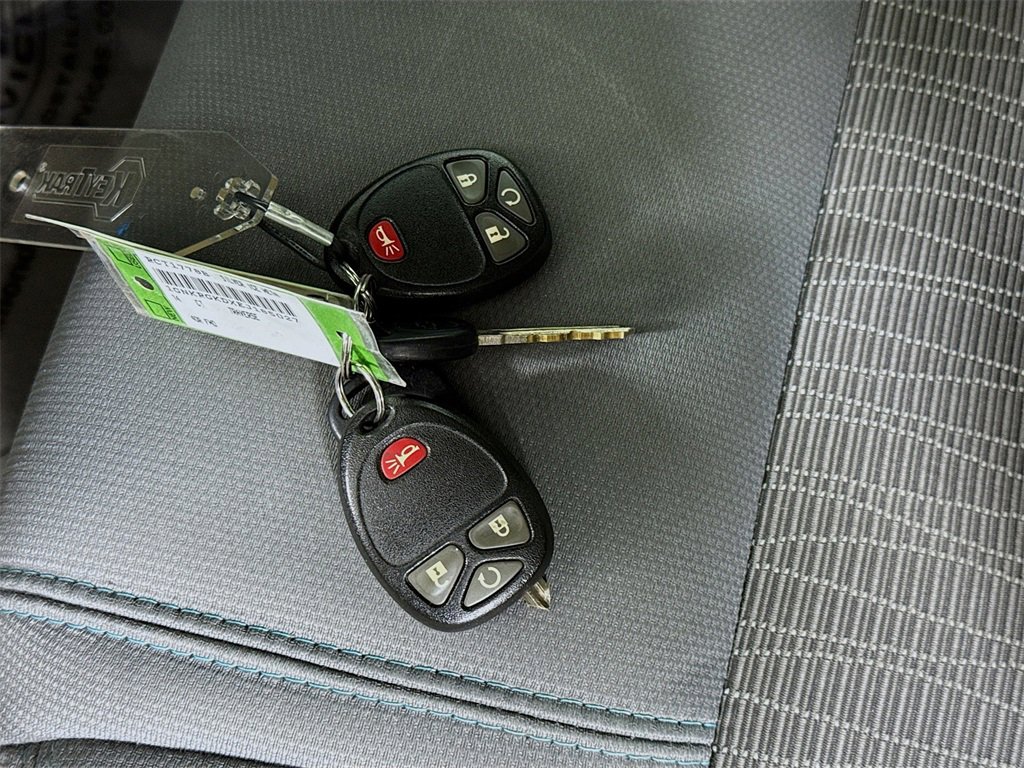 Used 2014 Chevrolet Traverse LT image 32