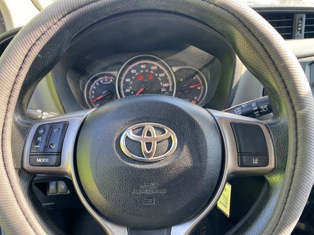 Used 2017 Toyota Yaris L FWD image 16