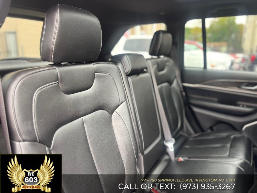 Used 2024 Jeep Grand Cherokee Limited 4xe AWD/4WD image 12