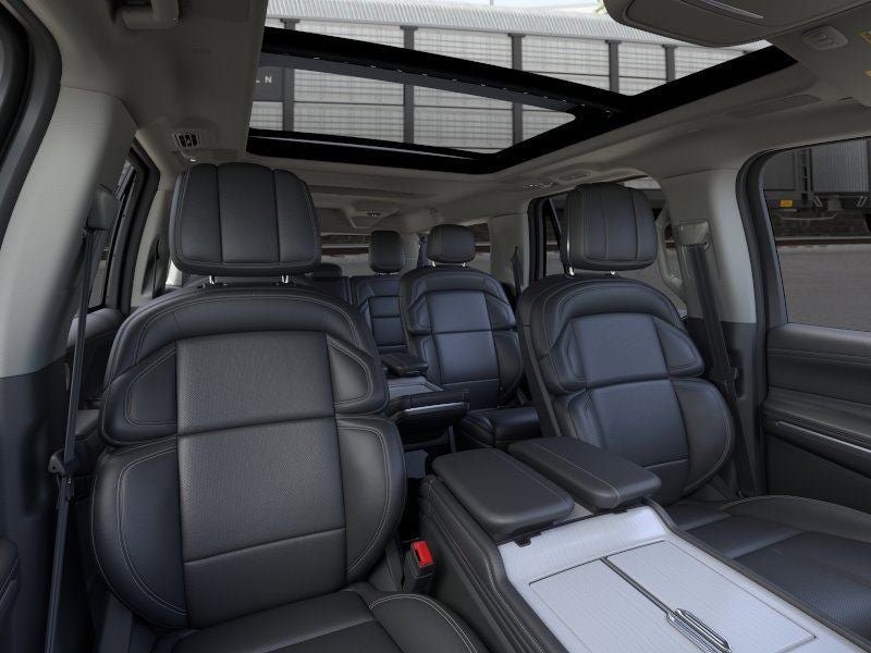 New 2026 Lincoln Navigator L Reserve AWD/4WD image 10