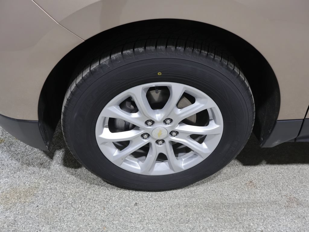 Used 2018 Chevrolet Equinox LT AWD/4WD image 8