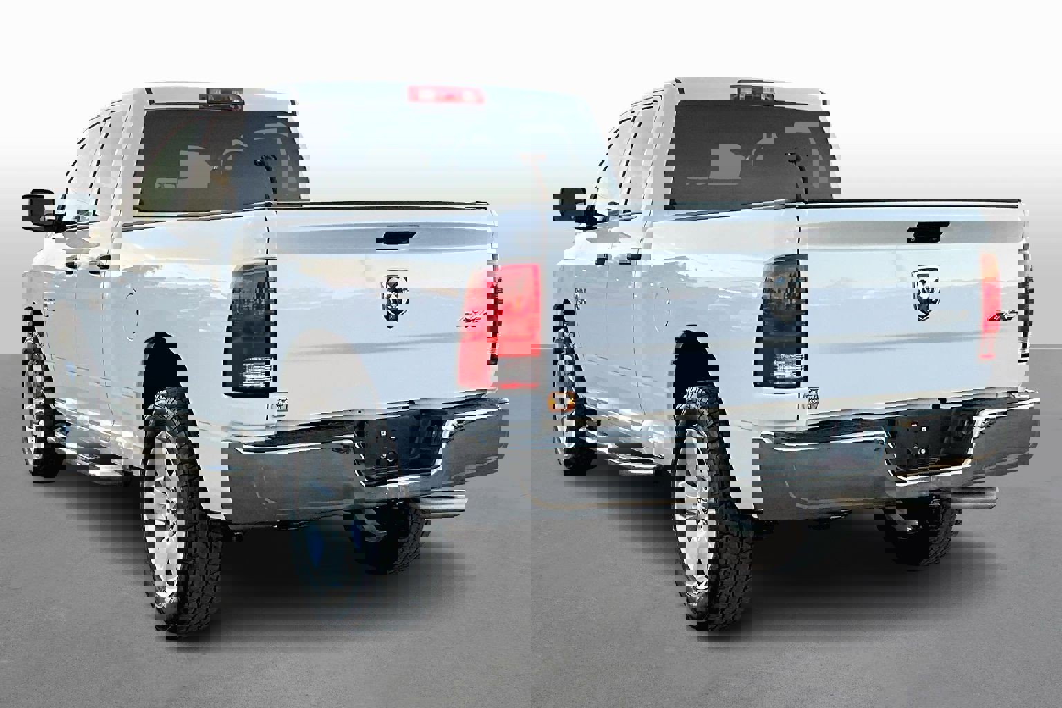 Used 2015 RAM 1500 Express image 11