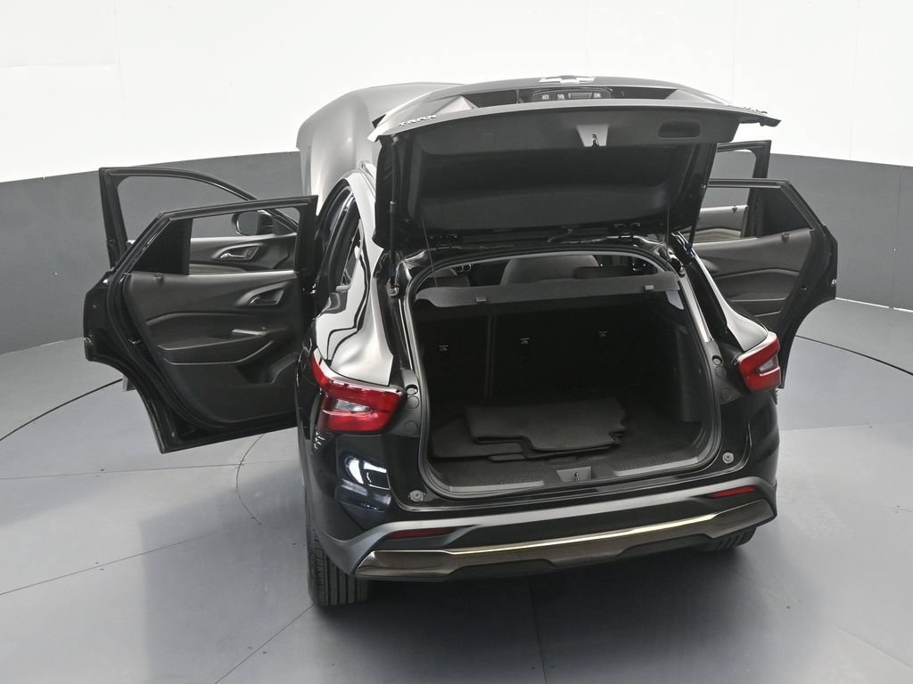 Used 2025 Chevrolet Trax ACTIV FWD image 65