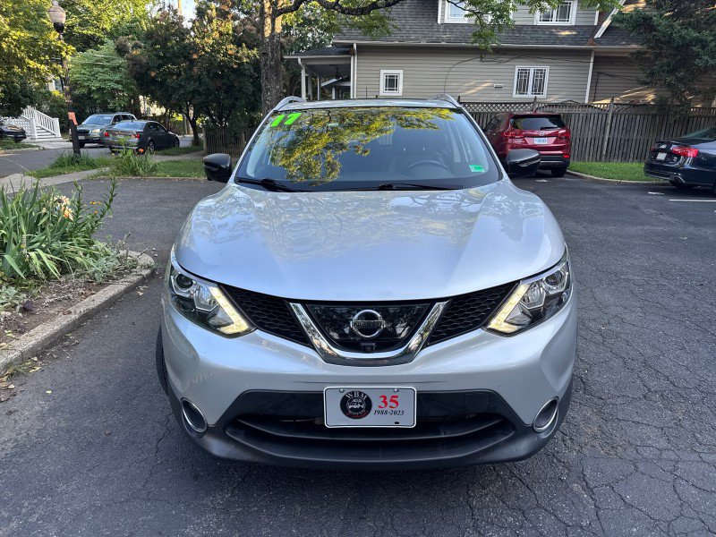 Used 2017 Nissan Rogue Sport SL w/ SL Premium Package AWD/4WD image 5