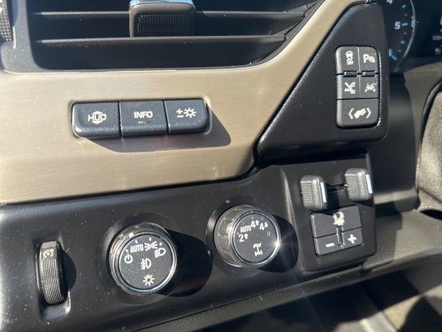 Used 2018 GMC Yukon Denali w/ Denali Ultimate Package AWD/4WD image 21