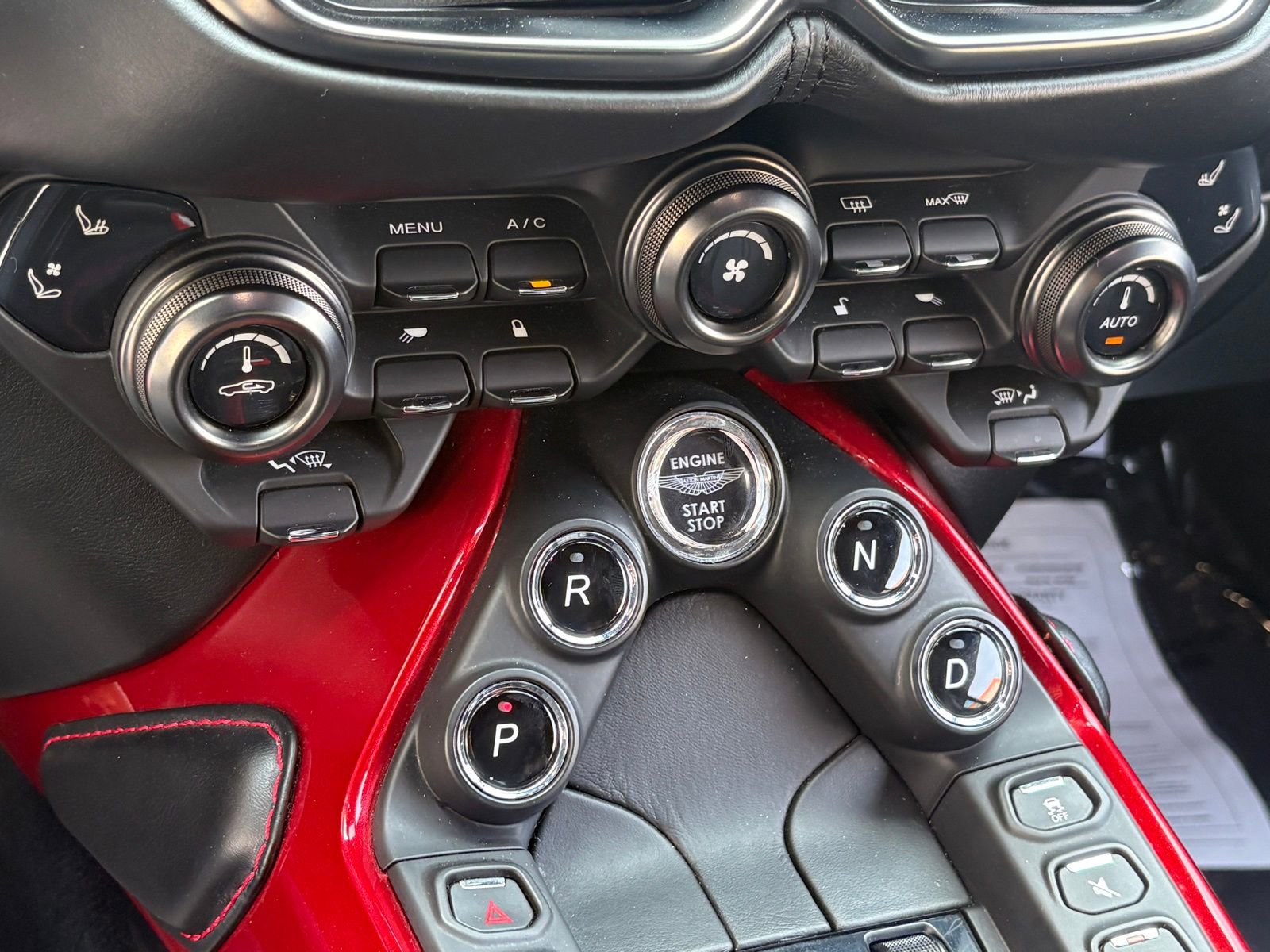 Used 2019 Aston Martin V8 Vantage Coupe RWD image 23