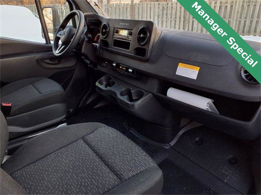 Used 2022 Mercedes-Benz Sprinter 3500 image 21