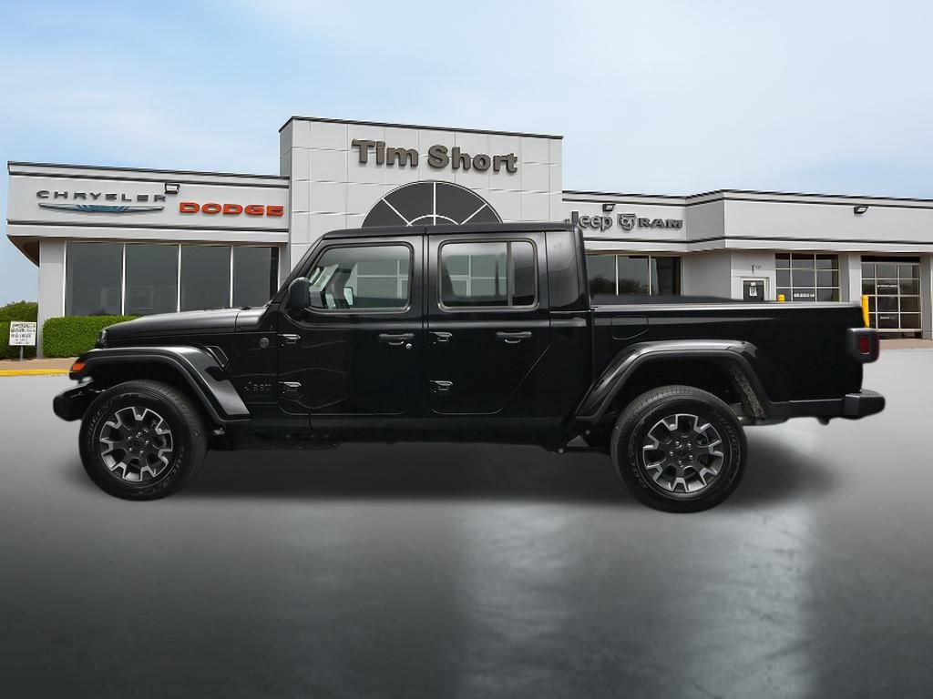 Used 2026 Jeep Gladiator Sport AWD/4WD image 2