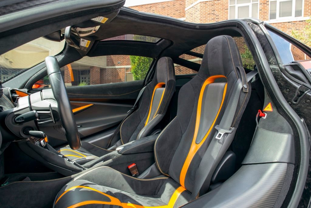 Used 2018 McLaren 720S Performance RWD image 52