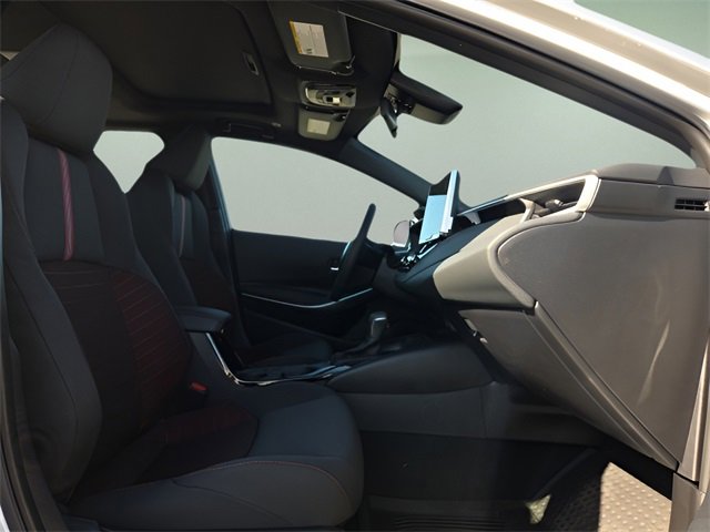 Used 2025 Toyota Corolla SE w/ SE Premium Package image 15