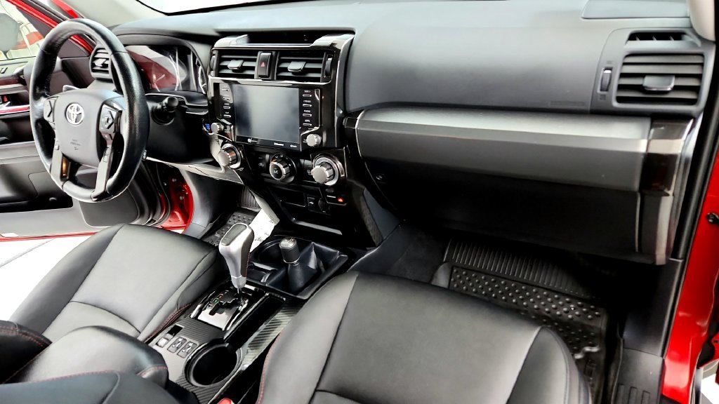 Certified 2024 Toyota 4Runner TRD Off-Road Premium w/ Moonroof Package AWD/4WD image 15