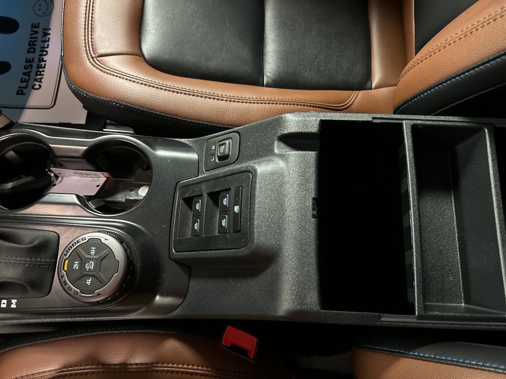 Used 2024 Ford Bronco Outer Banks image 21