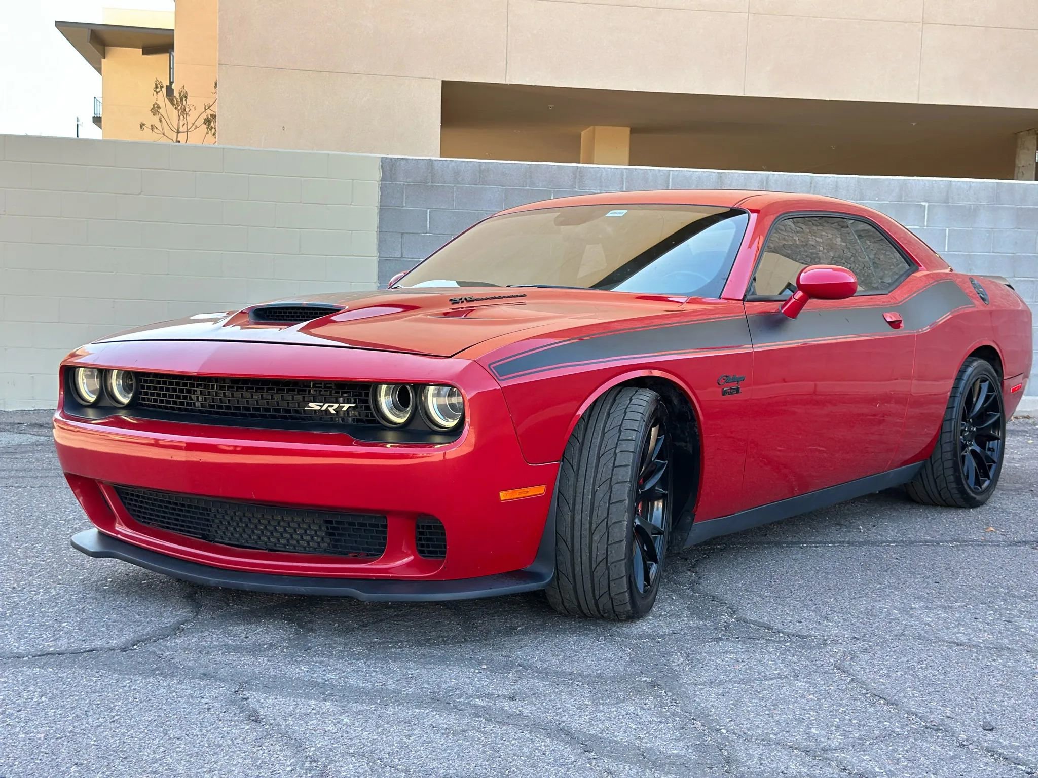 Used 2016 Dodge Challenger SRT Hellcat image 6