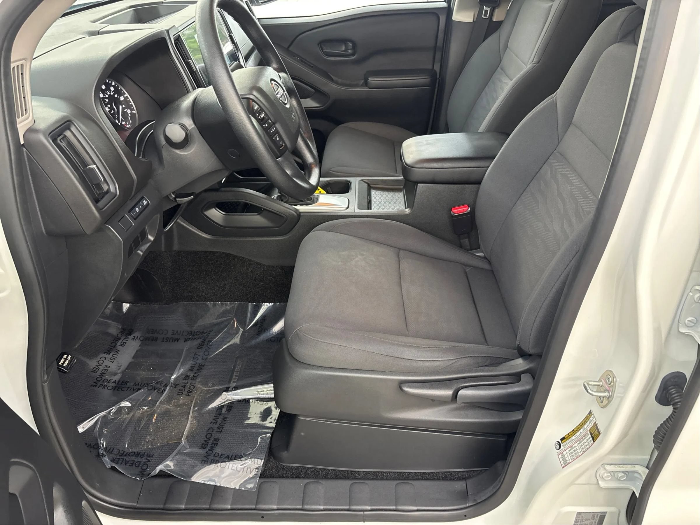 Used 2025 Nissan Frontier S AWD/4WD image 13