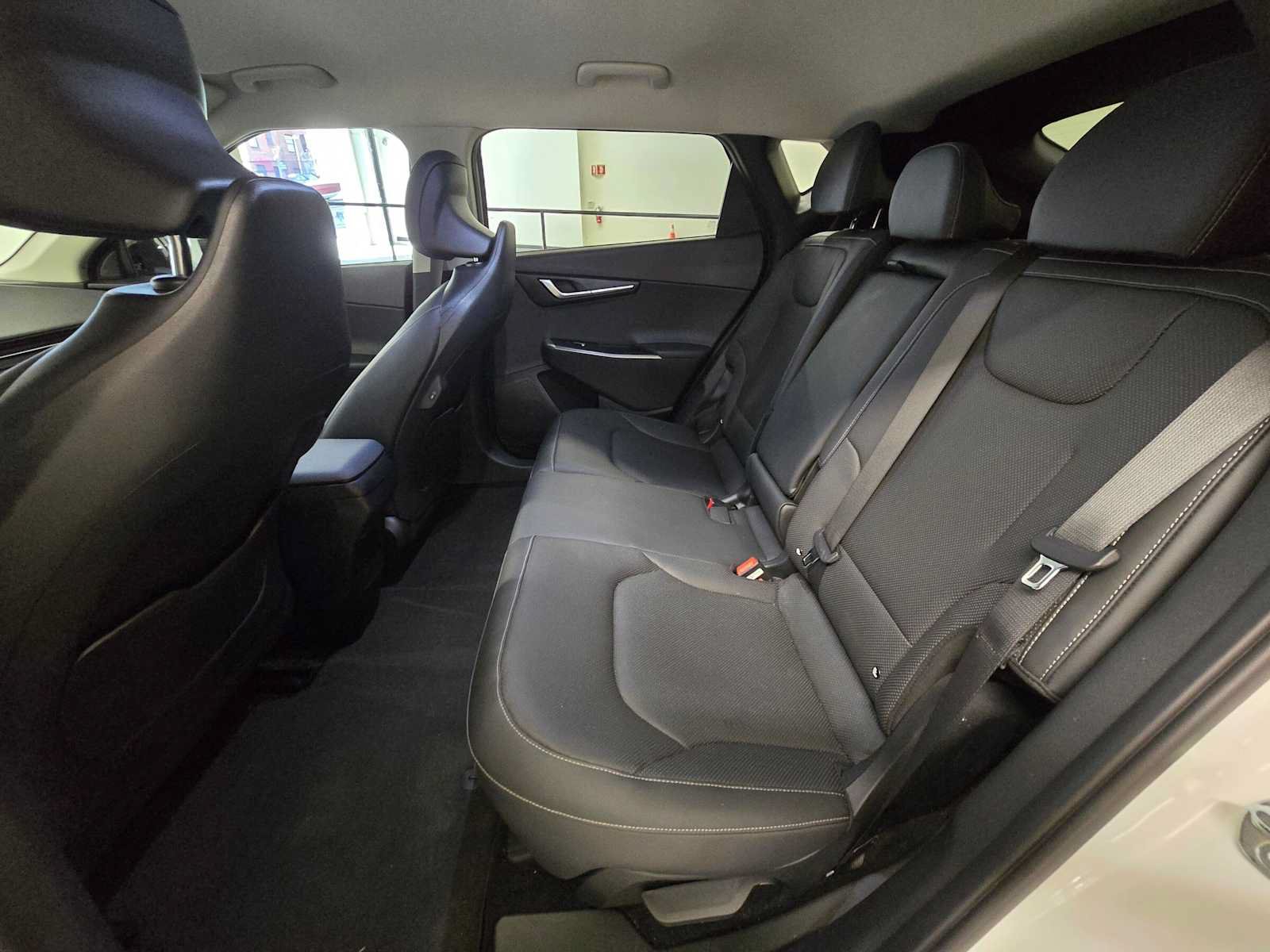 Used 2023 Kia EV6 Wind AWD/4WD image 15