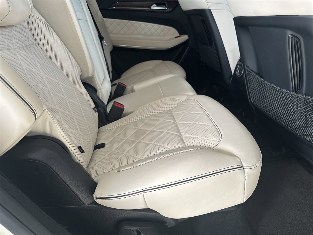 Used 2019 Mercedes-Benz GLS 550 4MATIC image 35