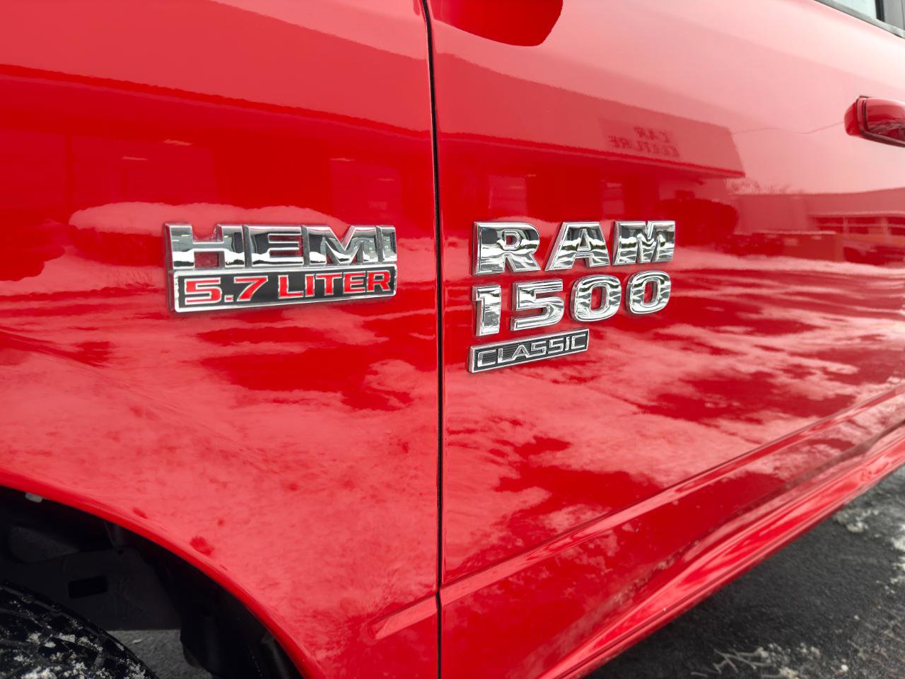 Used 2020 RAM 1500 Classic SLT image 55