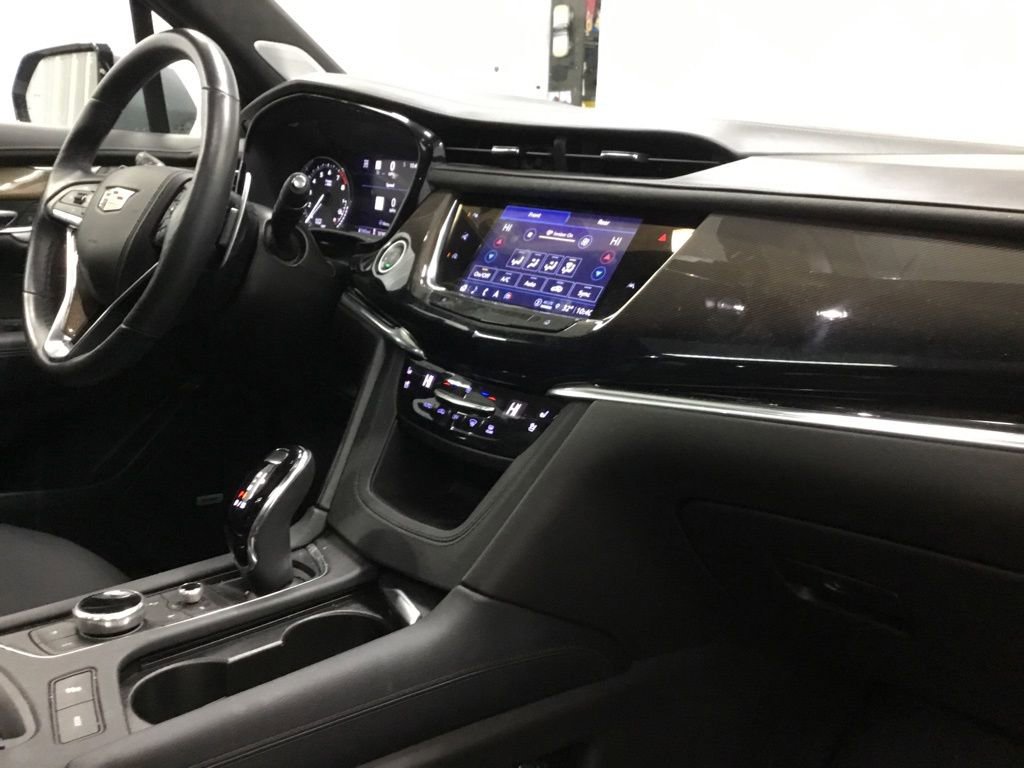 Used 2023 Cadillac XT6 Sport w/ Platinum Package image 26