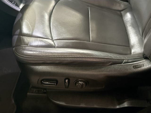 Used 2018 Buick Enclave Essence FWD image 19